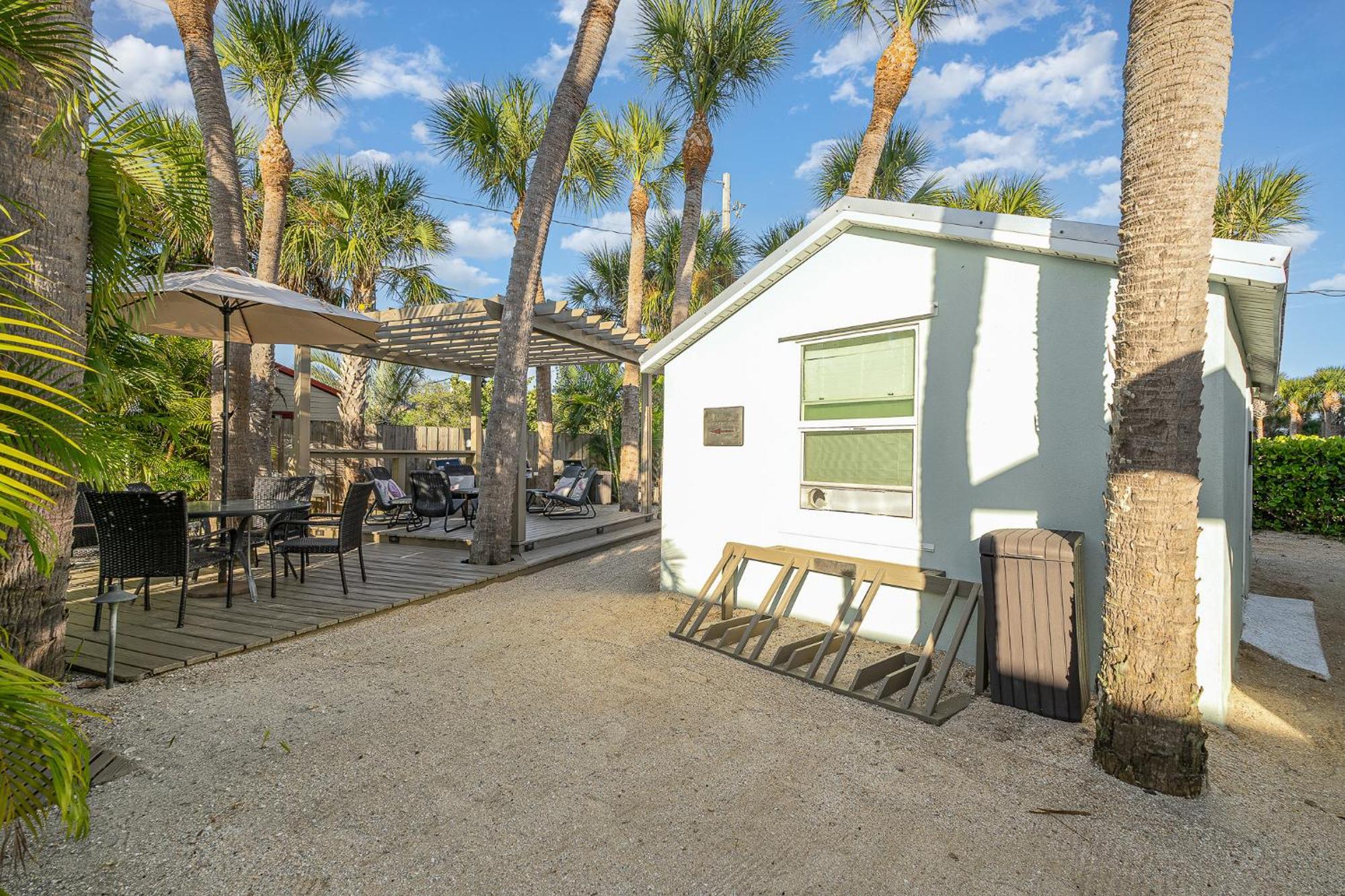 Wonderful Place Wprivate Patio Next To The Beach Cocoa Beach Exteriör bild
