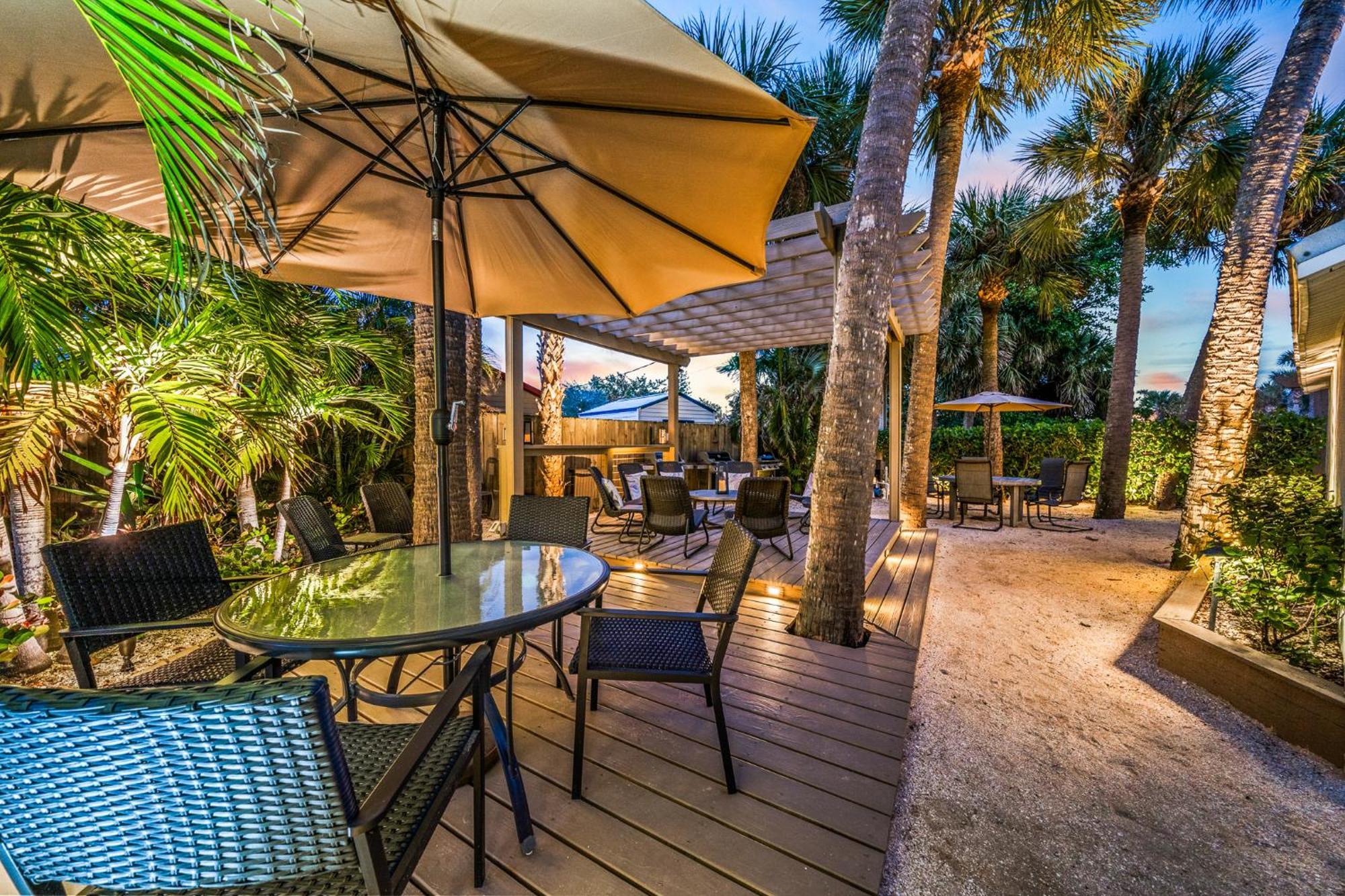 Wonderful Place Wprivate Patio Next To The Beach Cocoa Beach Exteriör bild
